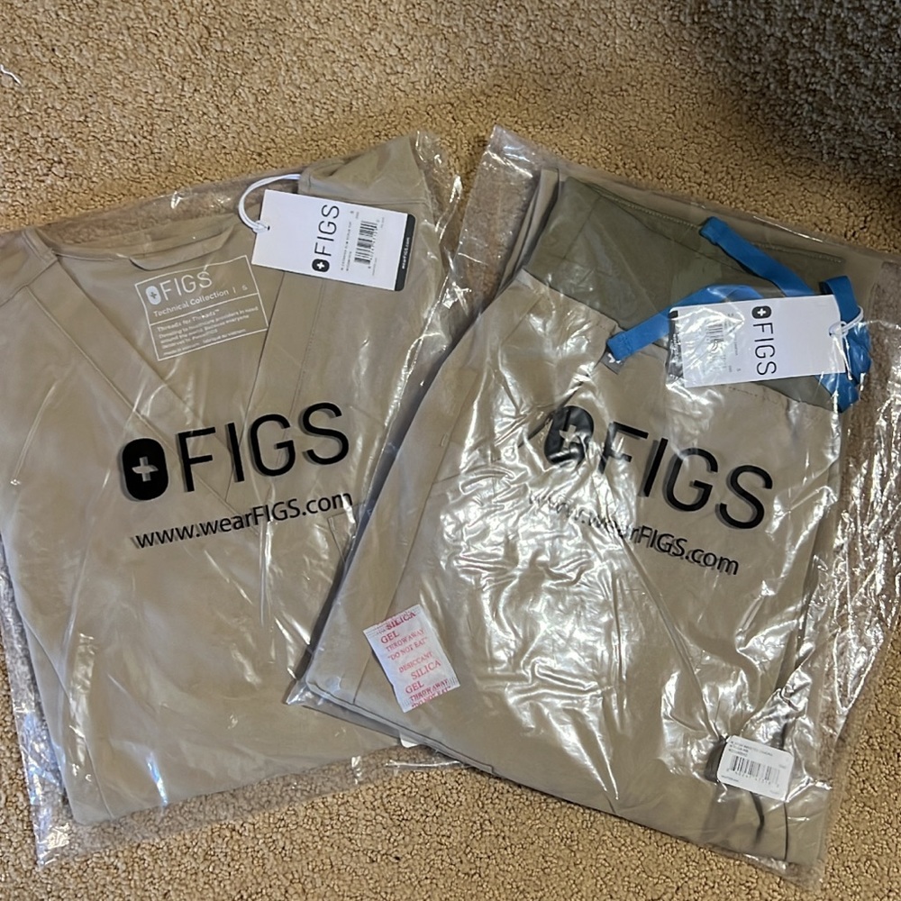FIGS sandstone scrub set SALE
